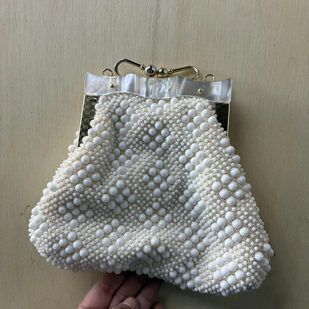 Vintage Clutch Bag Small White Beaded Kiss Lock Chain Strap Bridal Evening Purse